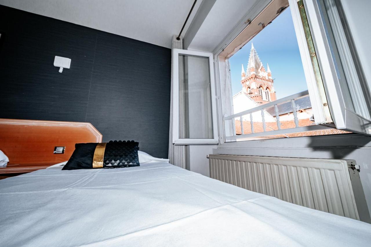 Hotel Le Tivoli Vic-en-Bigorre ภายนอก รูปภาพ