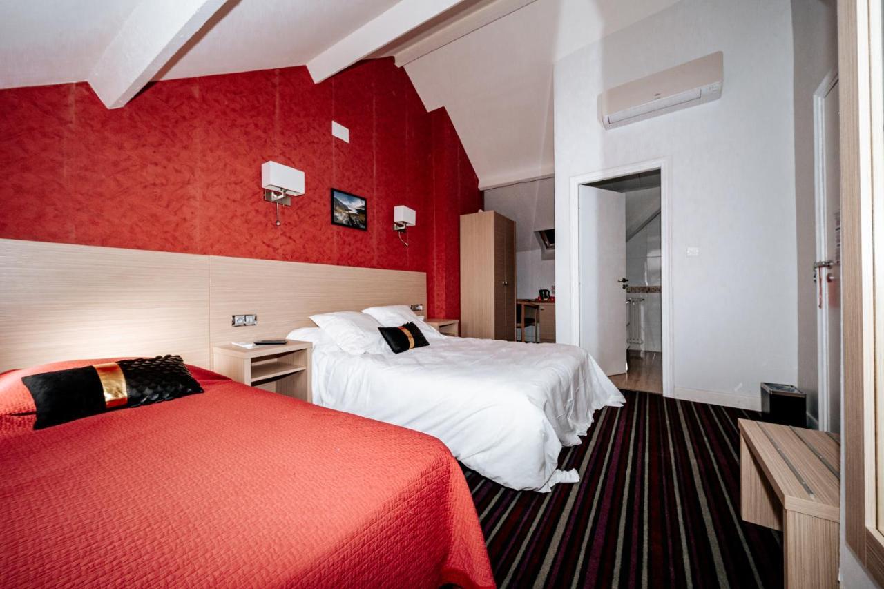 Hotel Le Tivoli Vic-en-Bigorre ภายนอก รูปภาพ