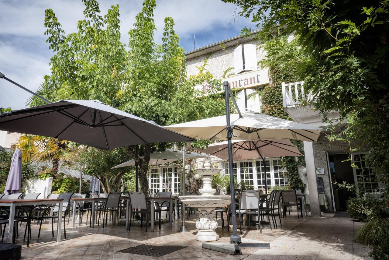 Hotel Le Tivoli Vic-en-Bigorre ภายนอก รูปภาพ